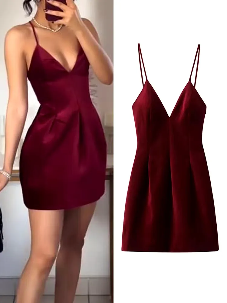 Chic Velvet Spaghetti Strap Dress