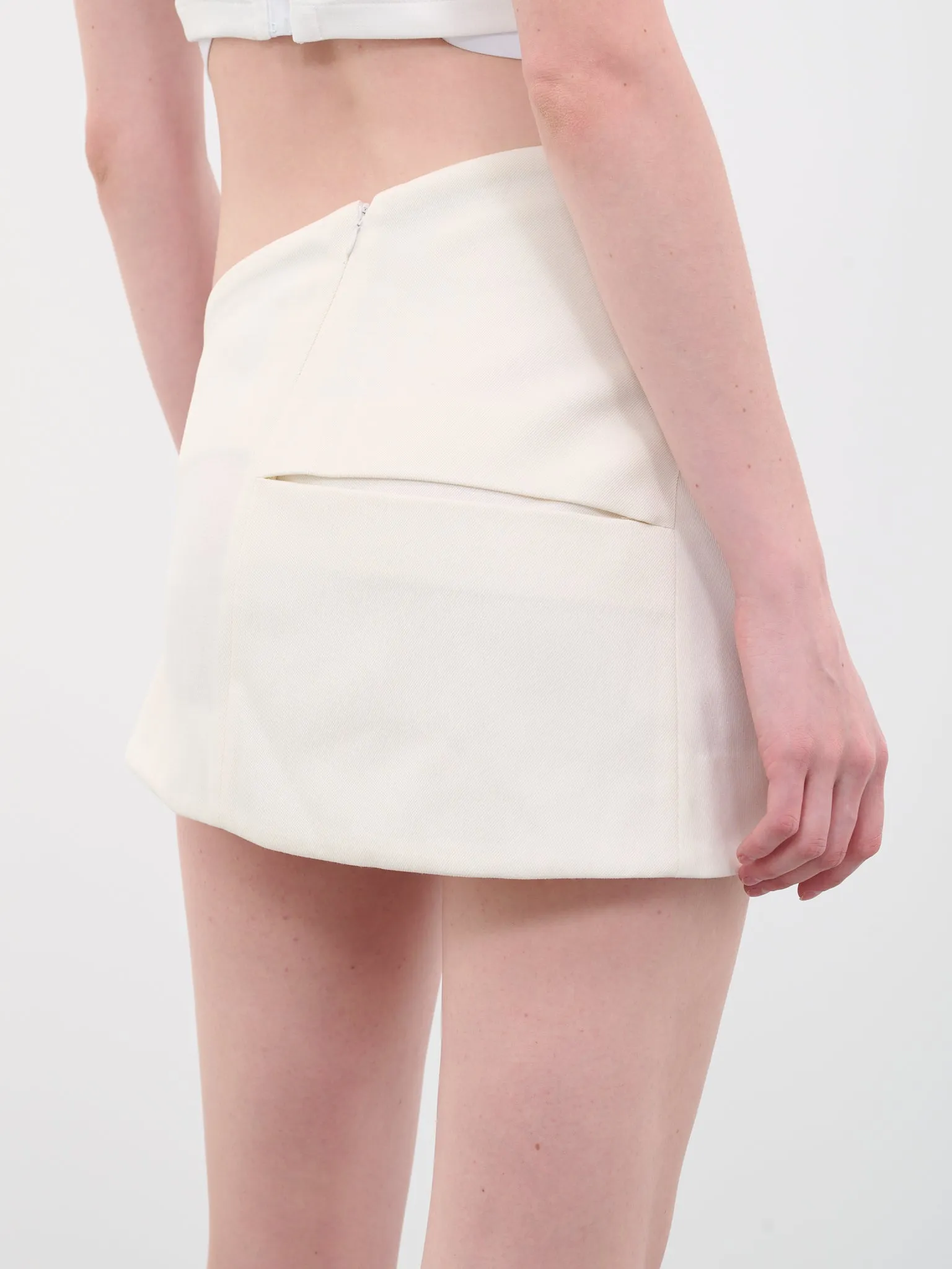 Diagonol Skirt (MZM-SK-W01-WHITE)